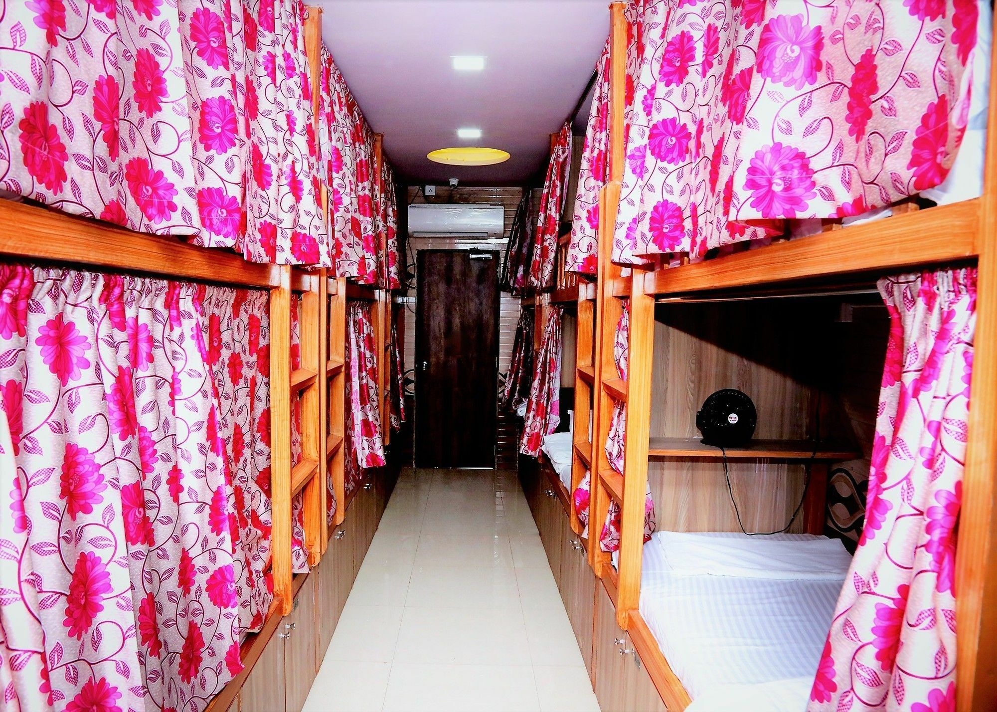 Delta Dormitory Mumbai Kültér fotó